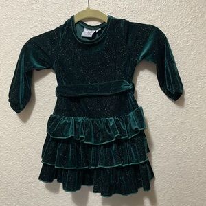 Marie Nicole Clothing Girls Green Velvet Ruffled Dress. Very Good Condition.
